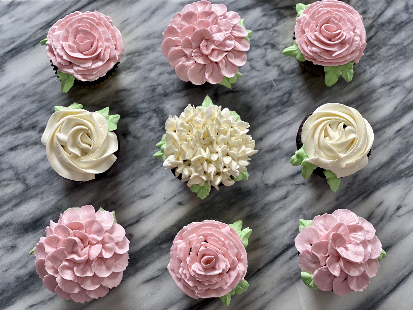 Cupcakes piped with buttercream flowers